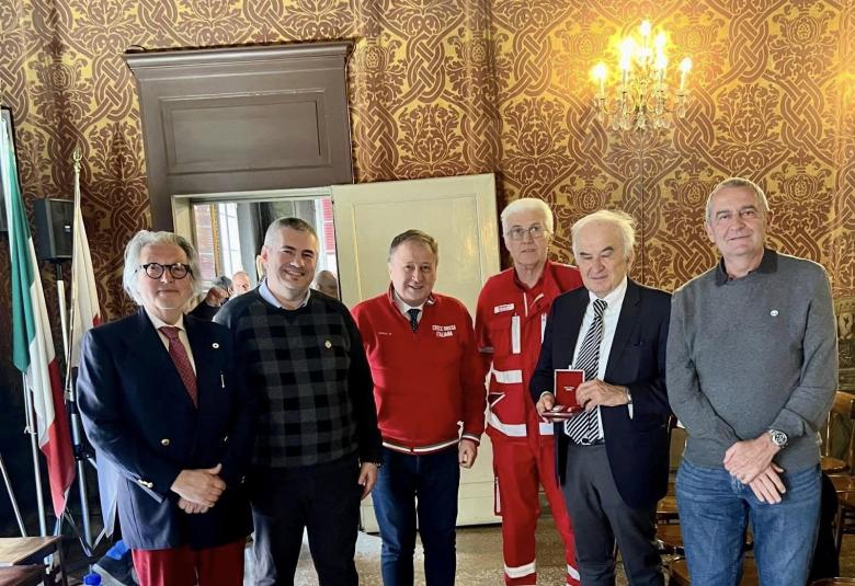 A Marco Vigna la Croce d'Argento al Merito della Croce Rossa Italiana