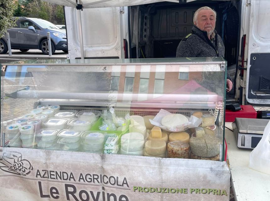 "Le Rovine" lascia il mercato domenicale di Loiano